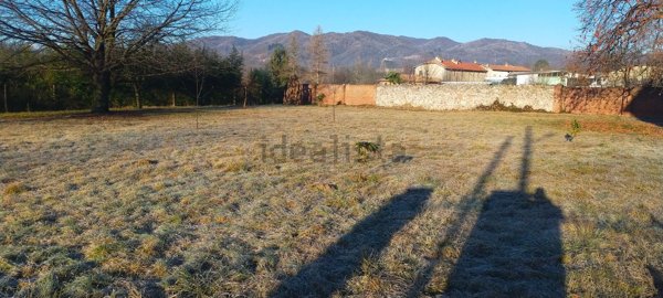 terreno edificabile in vendita a Maggiora