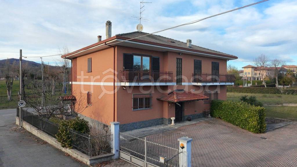 casa indipendente in vendita a Maggiora