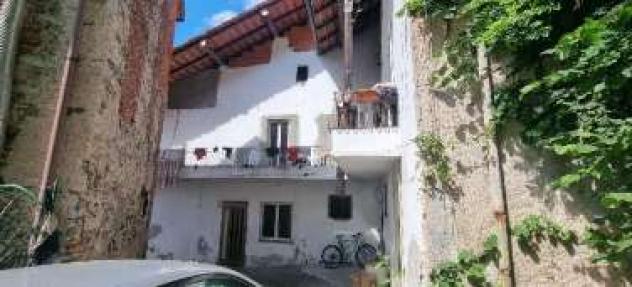 casa indipendente in vendita a Maggiora