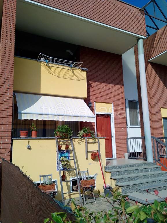 casa indipendente in vendita a Maggiora