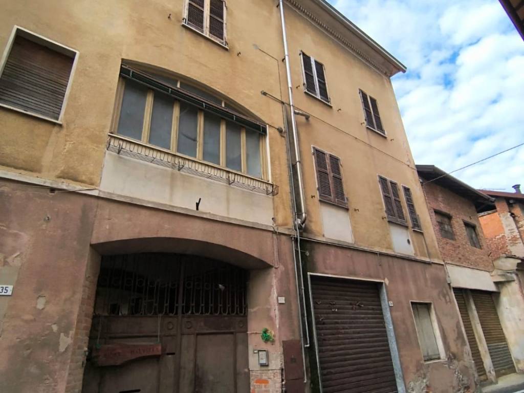 casa indipendente in vendita a Maggiora