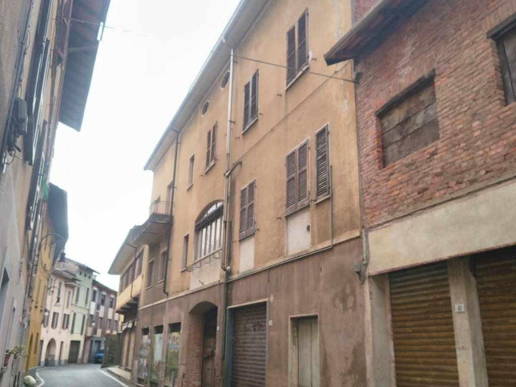 appartamento in vendita a Maggiora