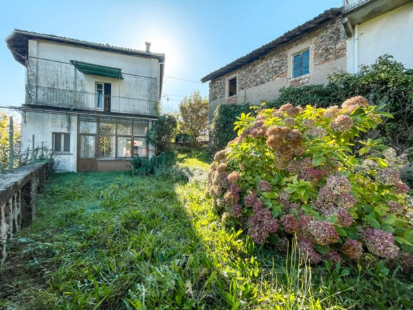 casa indipendente in vendita a Maggiora