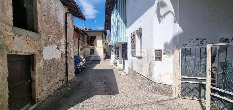 casa indipendente in vendita a Maggiora