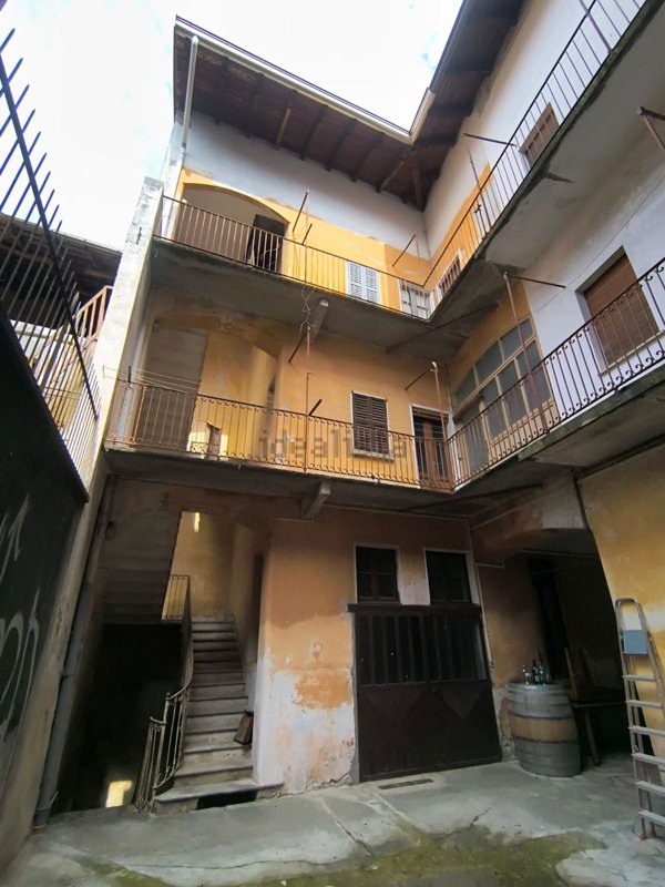 appartamento in vendita a Maggiora