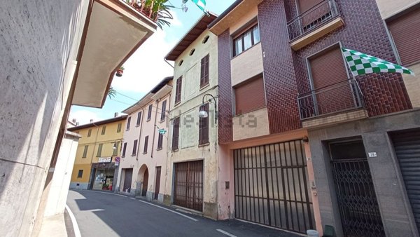 casale in vendita a Maggiora