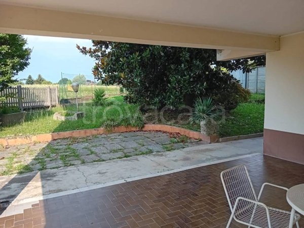 casa indipendente in vendita a Marano Ticino