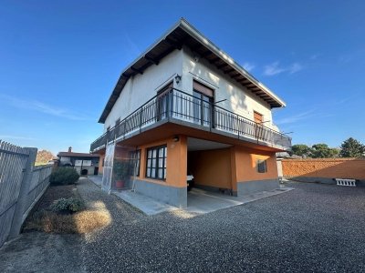 casa indipendente in vendita a Marano Ticino