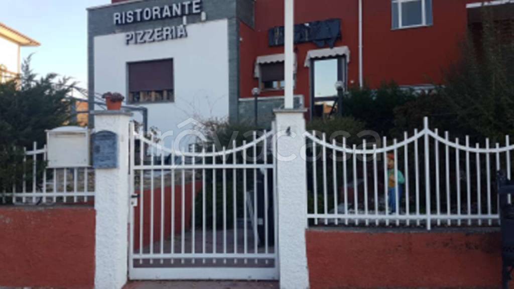 negozio in vendita a Marano Ticino