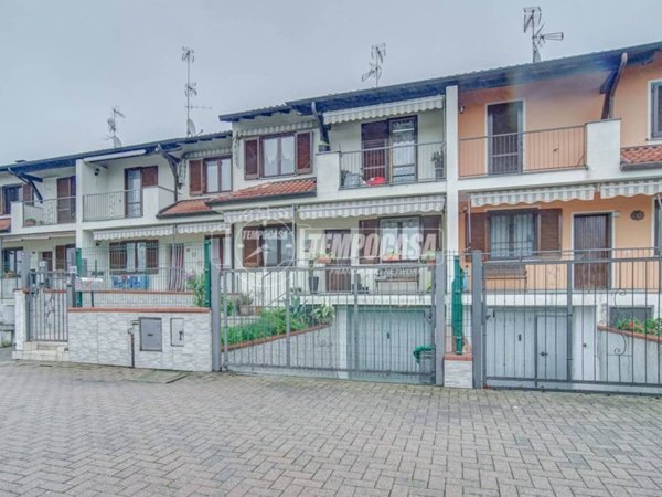 casa indipendente in vendita a Marano Ticino