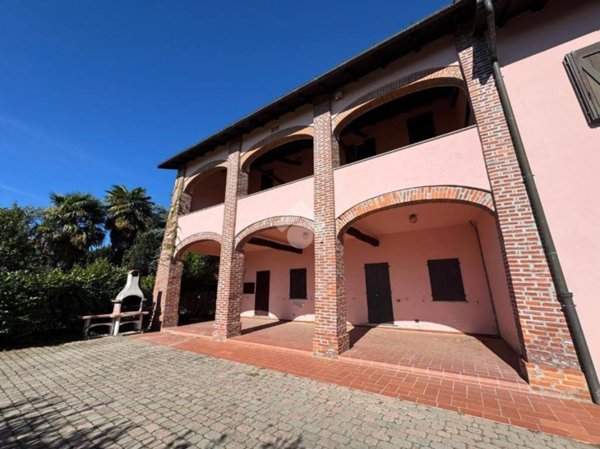 casa indipendente in vendita a Marano Ticino