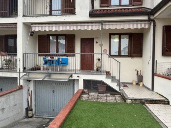 casa indipendente in vendita a Marano Ticino