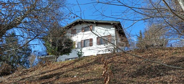 casa indipendente in vendita a Massino Visconti