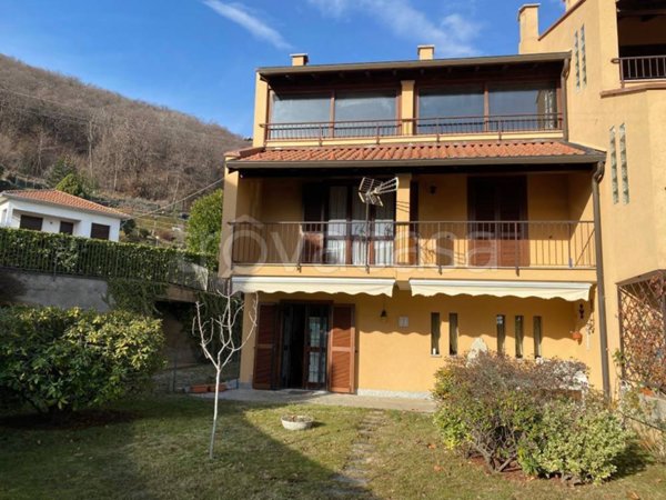 casa indipendente in vendita a Massino Visconti