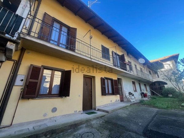 casa indipendente in vendita a Massino Visconti