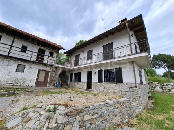 casa indipendente in vendita a Massino Visconti