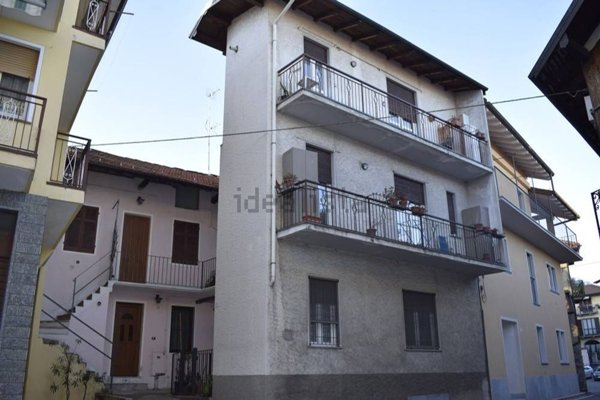 appartamento in vendita a Massino Visconti