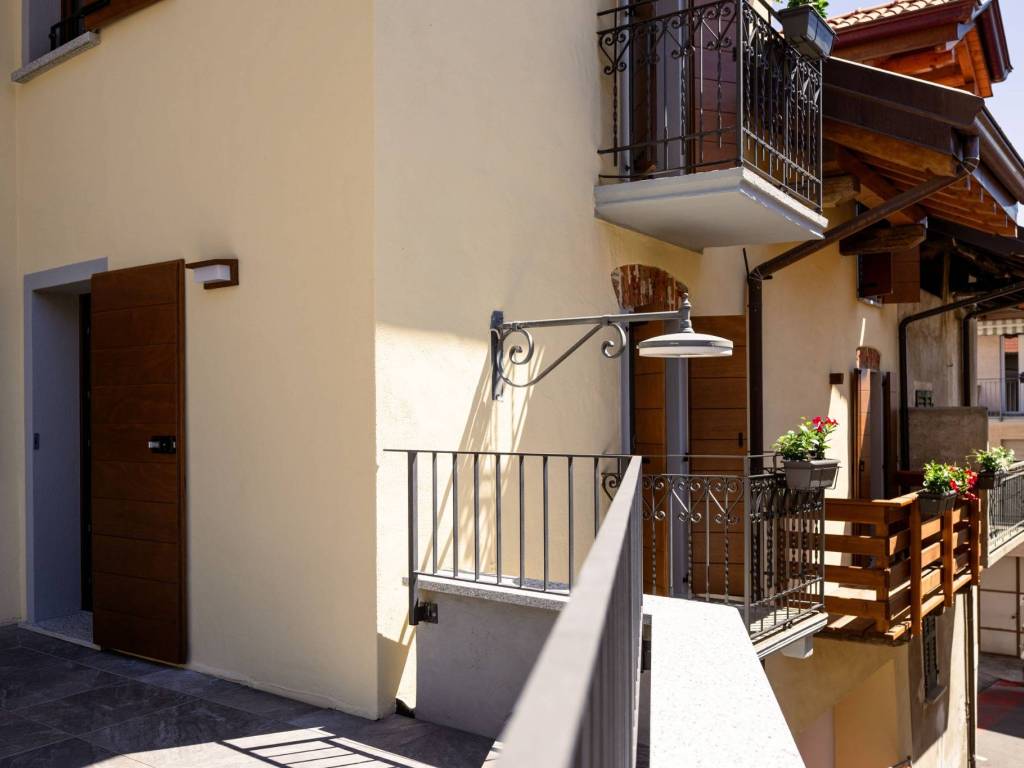 casa indipendente in vendita a Massino Visconti