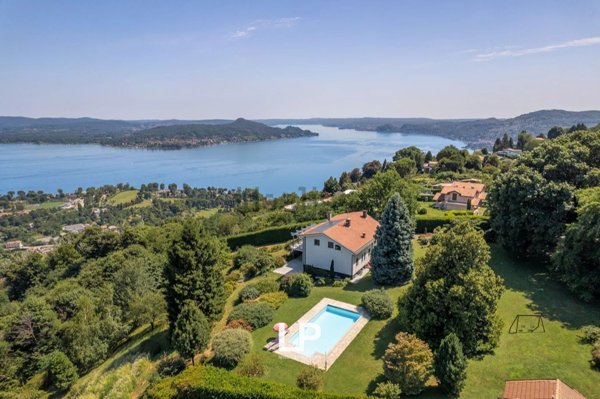 casa indipendente in vendita a Massino Visconti