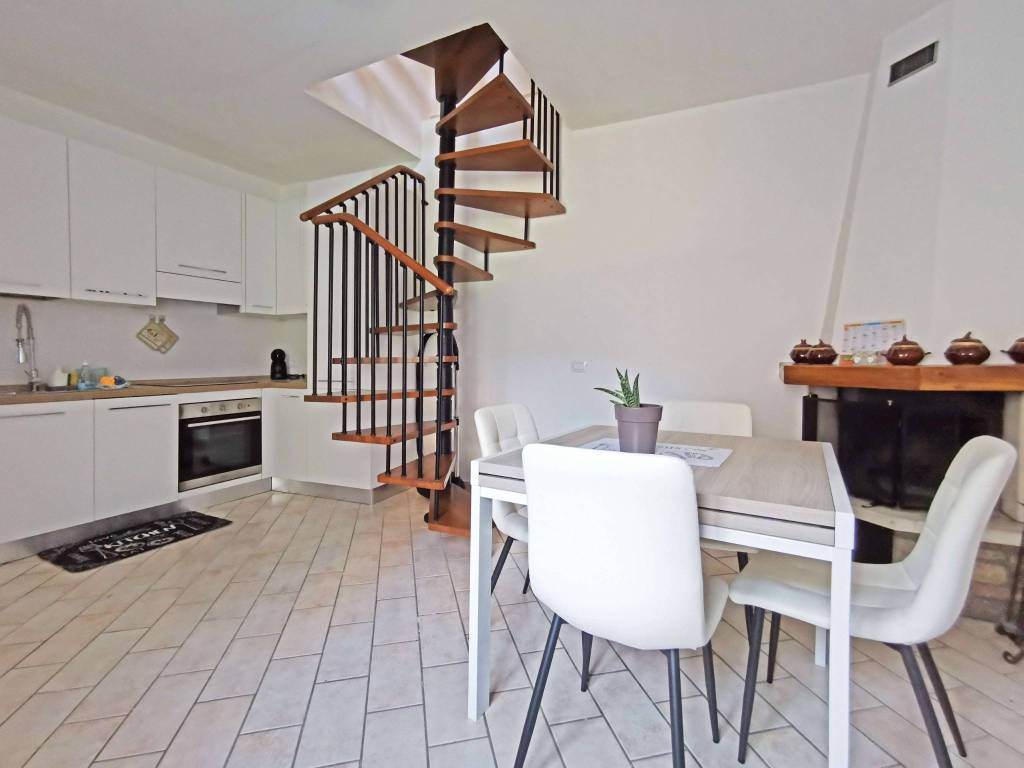 appartamento in vendita a Massino Visconti