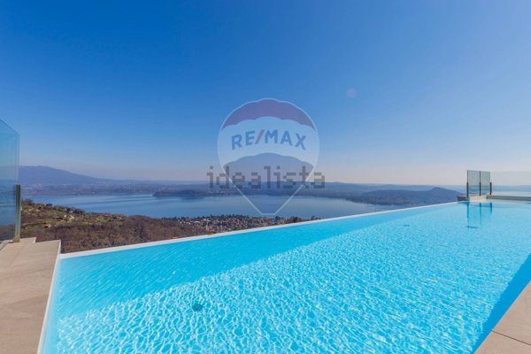 casa indipendente in vendita a Massino Visconti