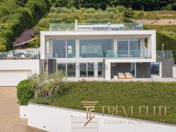 casa indipendente in vendita a Massino Visconti