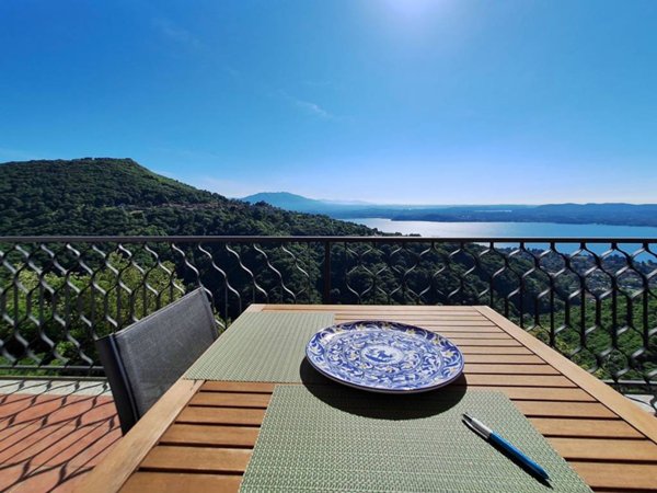 appartamento in vendita a Massino Visconti