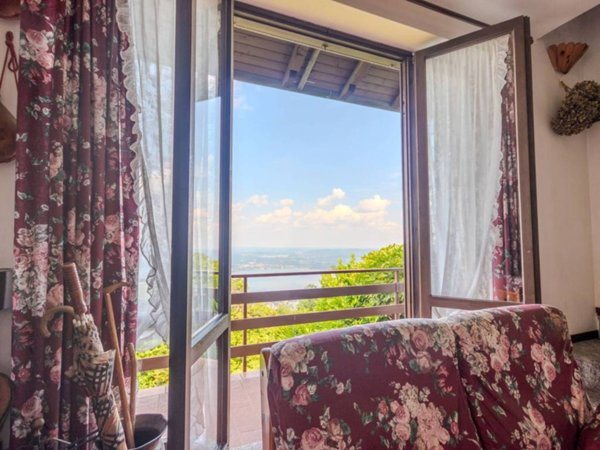 casa indipendente in vendita a Massino Visconti in zona San Salvatore