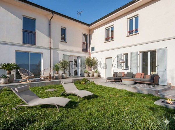 casa indipendente in vendita a Massino Visconti