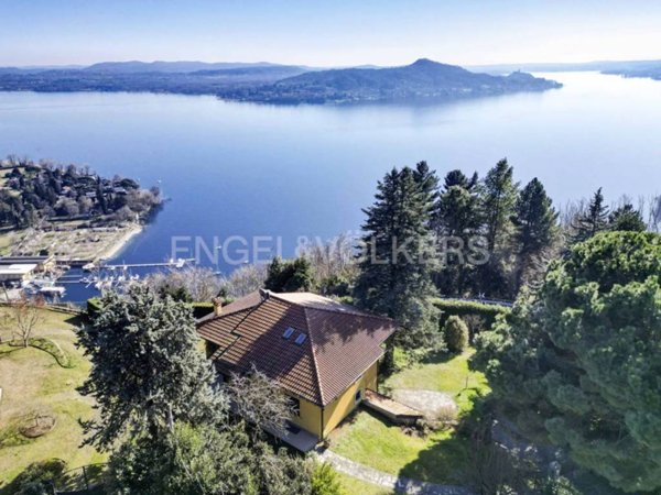 casa indipendente in vendita a Massino Visconti