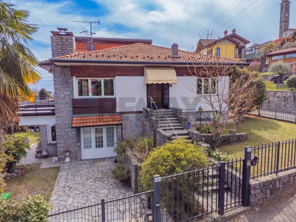 casa indipendente in vendita a Massino Visconti