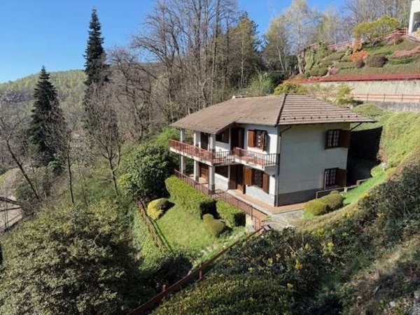 casa indipendente in vendita a Massino Visconti