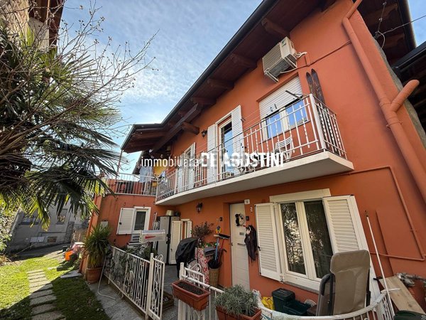 casa indipendente in vendita a Massino Visconti