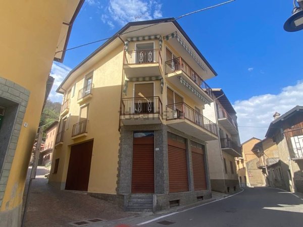 appartamento in vendita a Massino Visconti