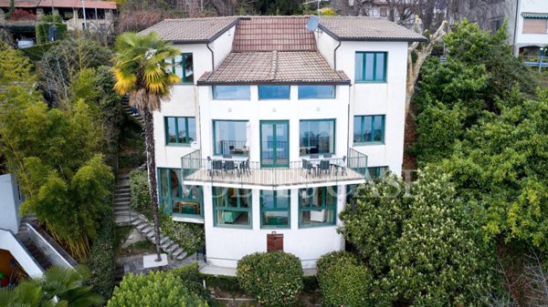 casa indipendente in vendita a Massino Visconti