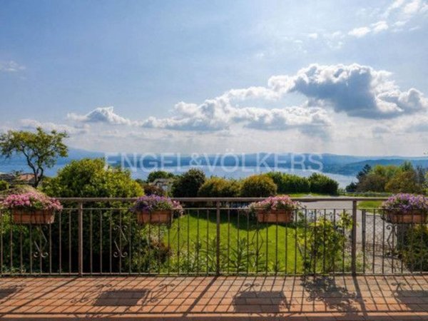casa indipendente in vendita a Massino Visconti in zona San Salvatore