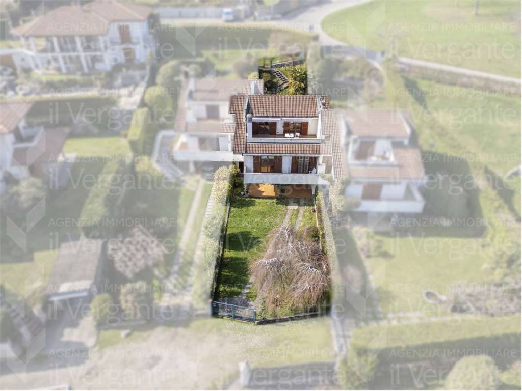 casa indipendente in vendita a Massino Visconti