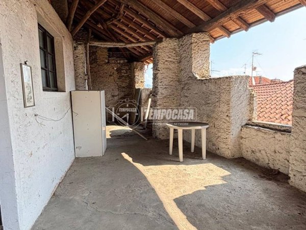 casale in vendita a Massino Visconti