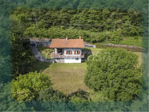 casa indipendente in vendita a Massino Visconti in zona San Salvatore