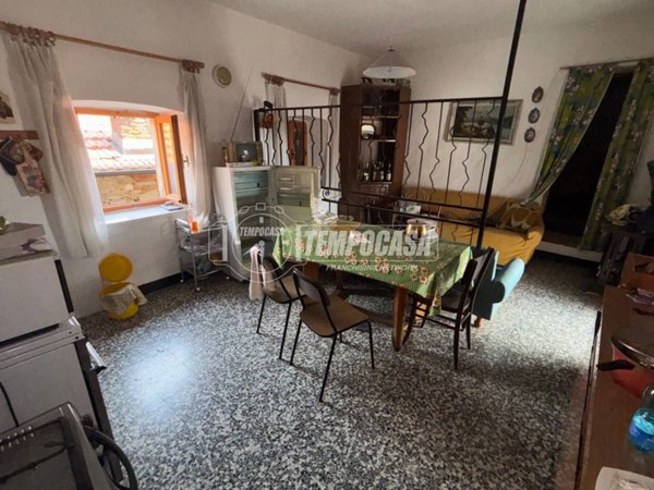 appartamento in vendita a Massino Visconti