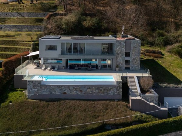 casa indipendente in vendita a Massino Visconti in zona San Salvatore