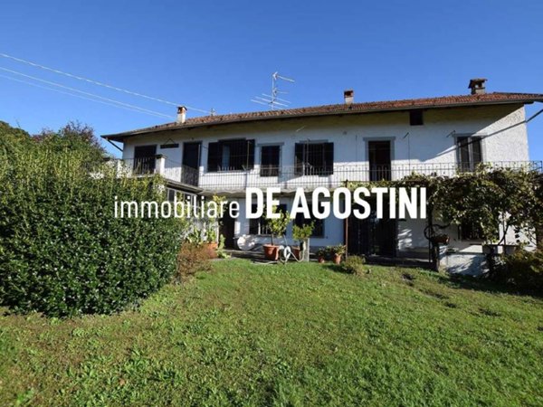 casa indipendente in vendita a Meina