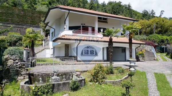 casa indipendente in vendita a Meina