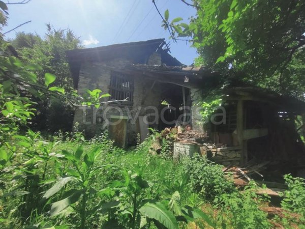 casa indipendente in vendita a Meina
