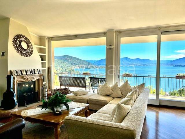 casa indipendente in vendita a Meina