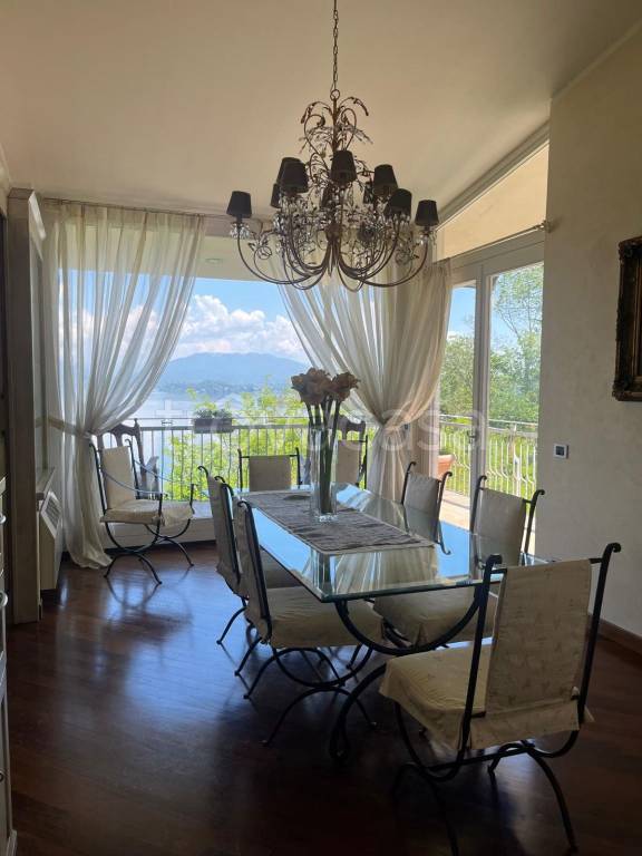 casa indipendente in vendita a Meina