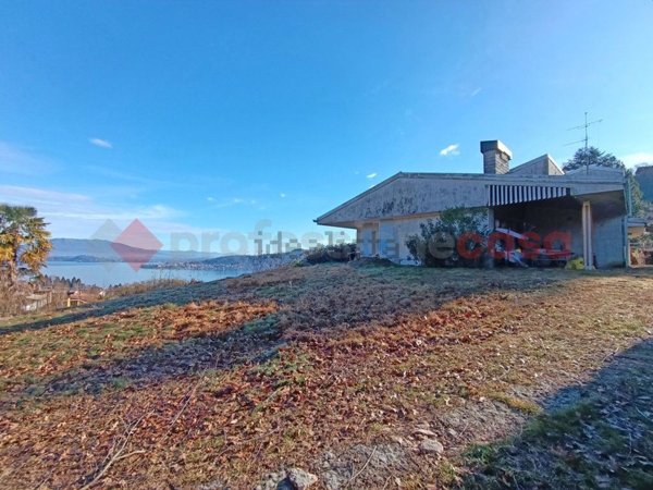 casa indipendente in vendita a Meina