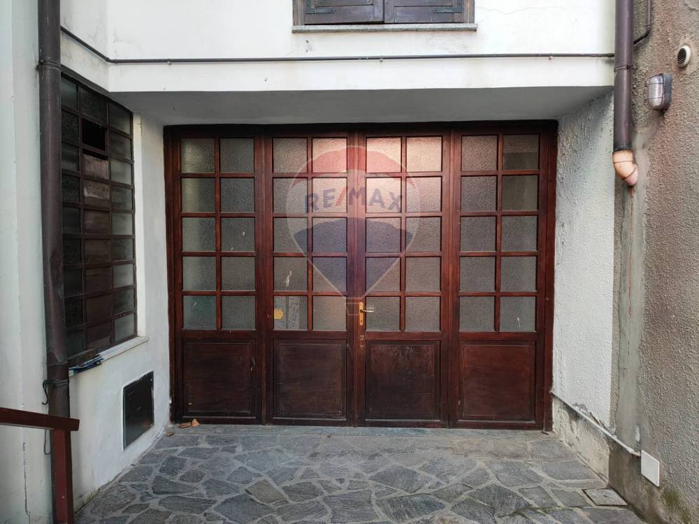 casa semindipendente in vendita a Meina