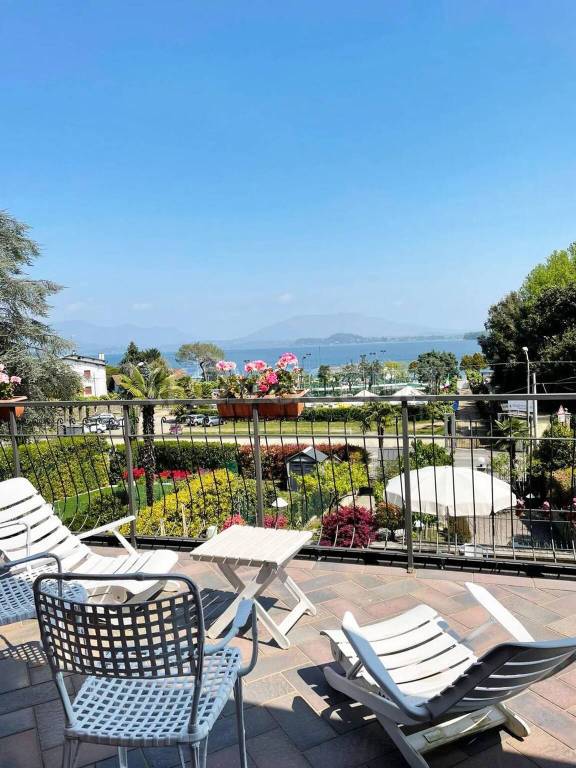 casa indipendente in vendita a Meina