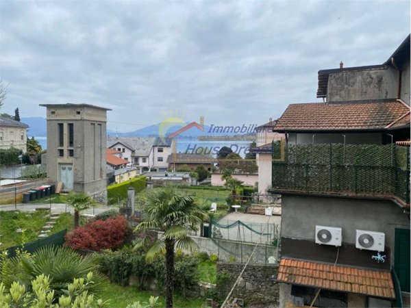 casa indipendente in vendita a Meina